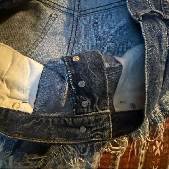 We the Free High rise denim shorts size 28 - Picture 6 of 6